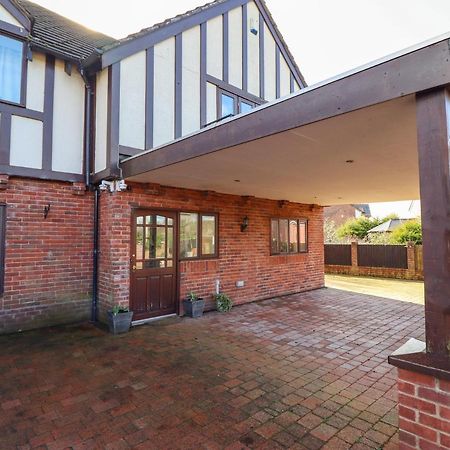 Villa Maesbury Manor Oswestry Esterno foto