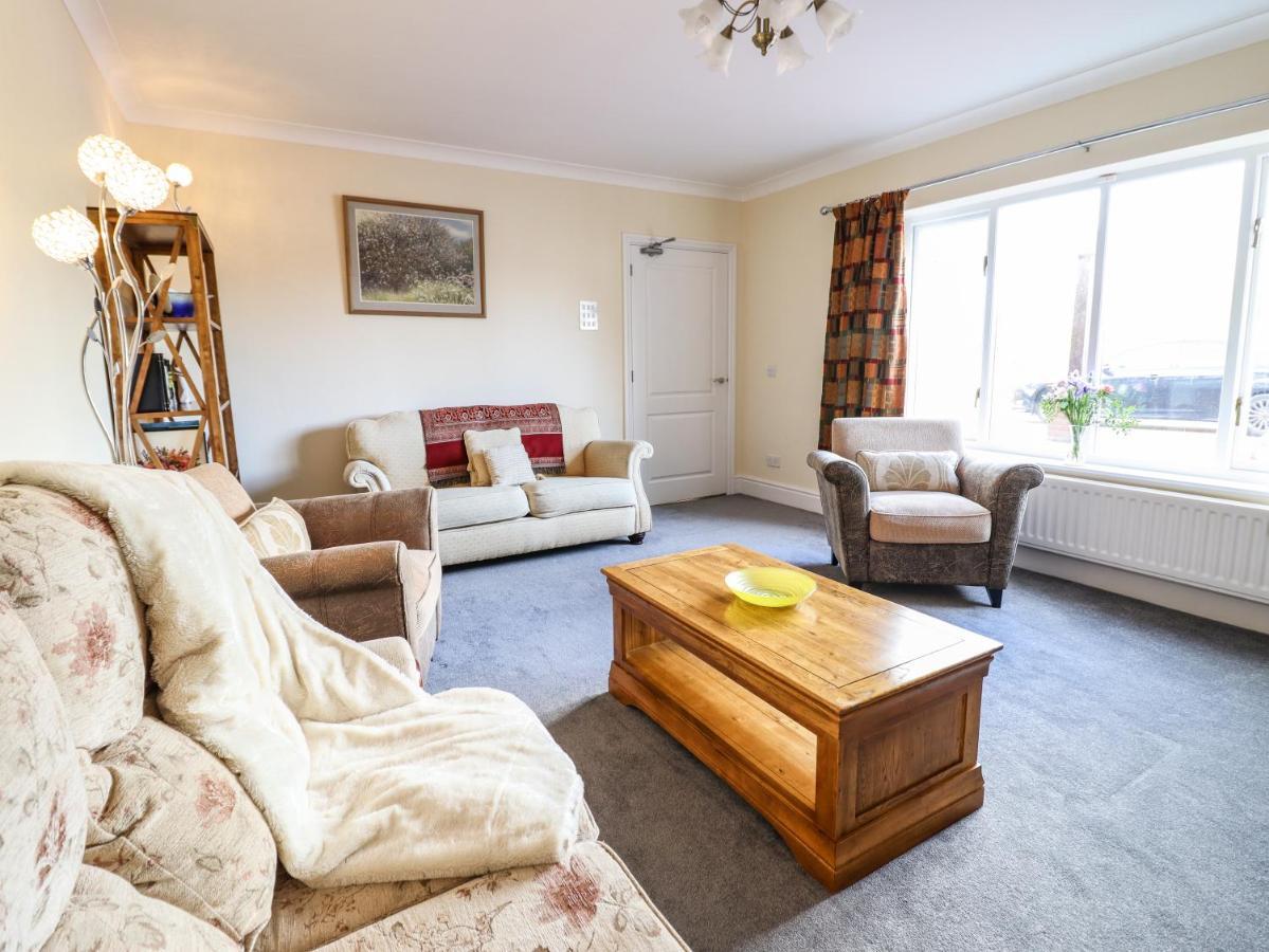 Villa Maesbury Manor Oswestry Esterno foto