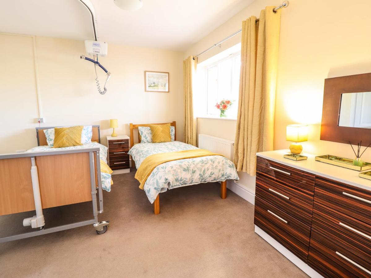 Villa Maesbury Manor Oswestry Esterno foto